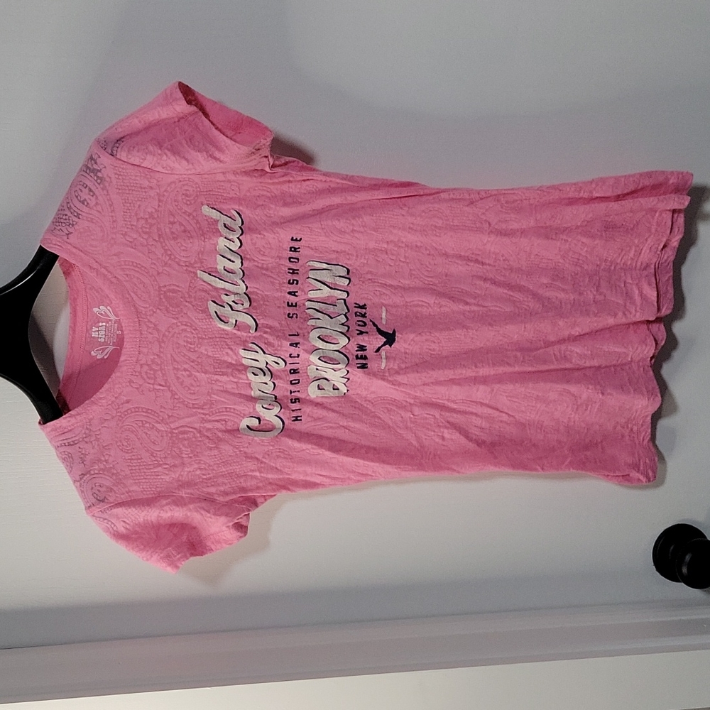 Graphic t